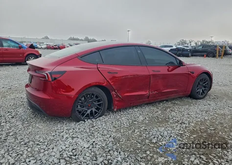 2025 Tesla Model 3 z USA, uszkodzony, nr VIN 5YJ3E1EA3SF044245